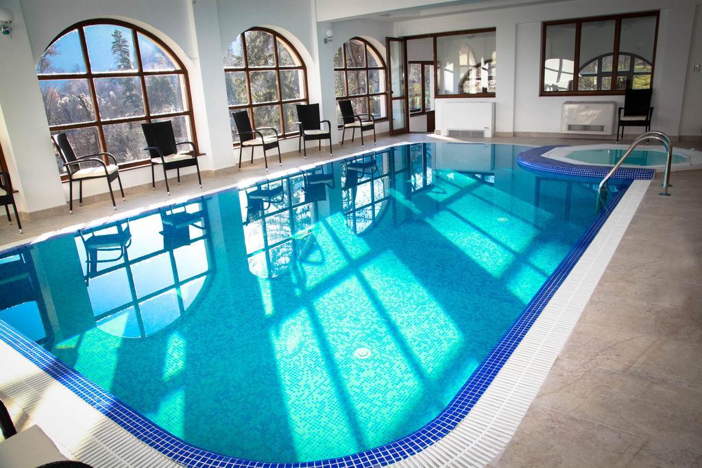 Hotel Esprit Brasov Ngoại thất bức ảnh