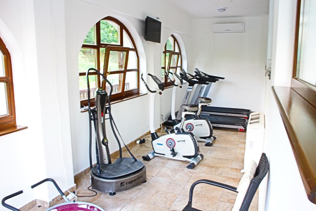 Hotel Esprit Brasov Ngoại thất bức ảnh