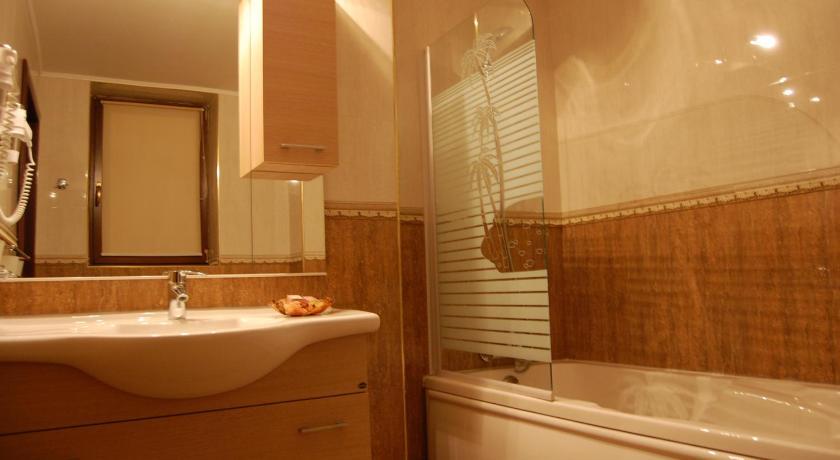 Hotel Esprit Brasov Phòng bức ảnh